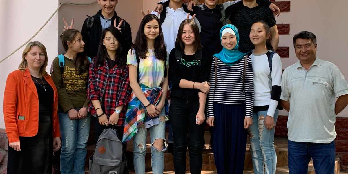 11–class-B-students-web